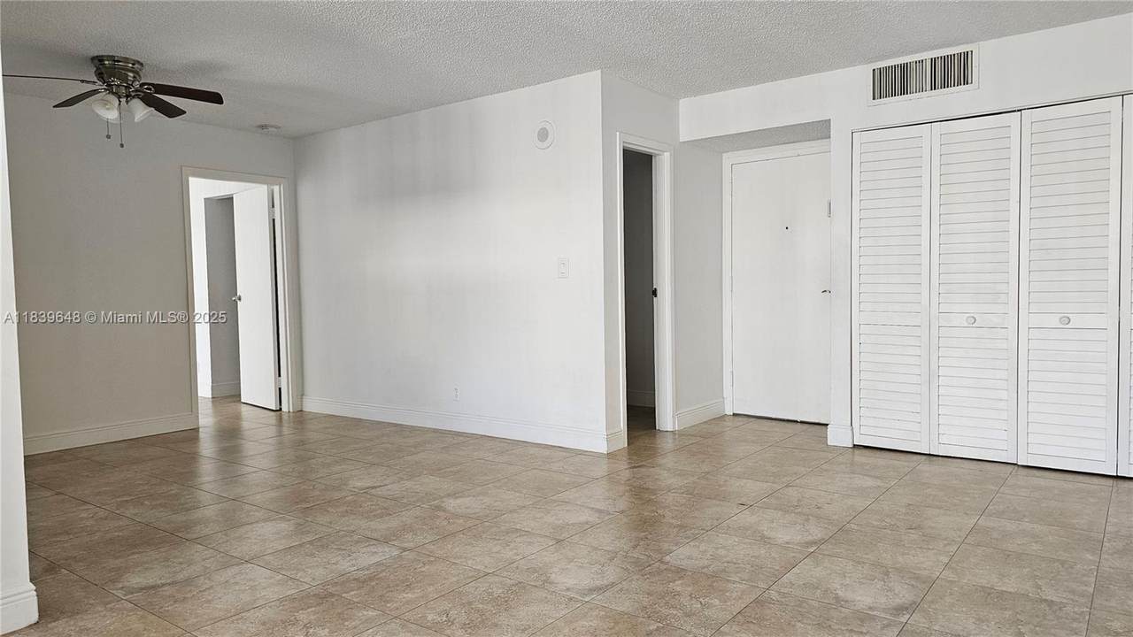 17021 Bay Rd - Photo 1