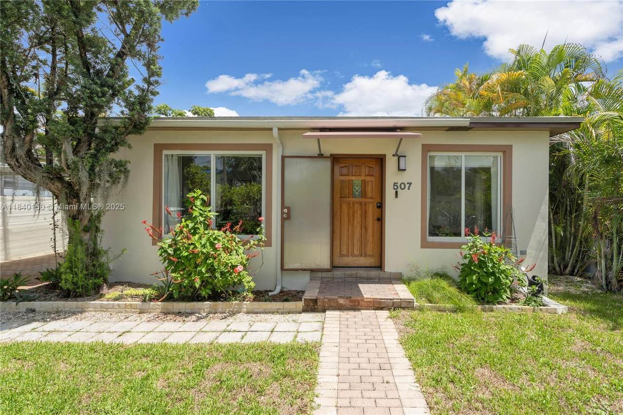 https://bt-photos.global.ssl.fastly.net/miami/1280_boomver_2_A11840150-2.jpg