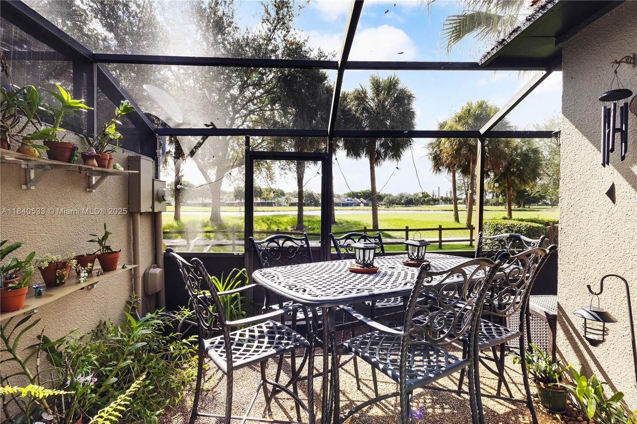 1341 Fairway Rd - Photo 1