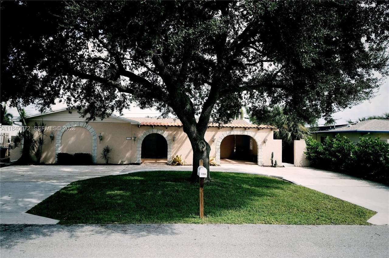 2359 Wallen Dr - Photo 1