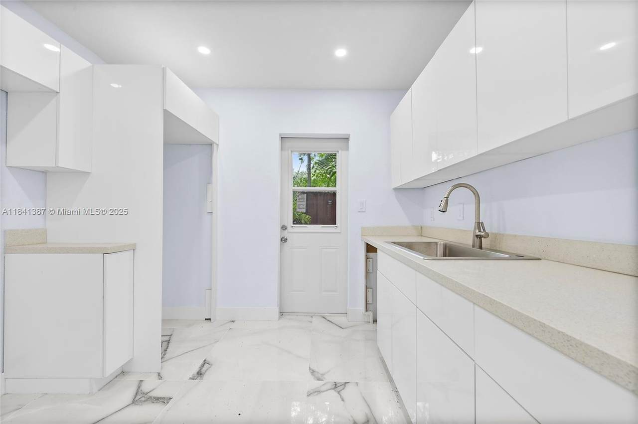 https://bt-photos.global.ssl.fastly.net/miami/1280_boomver_1_A11841387-2.jpg