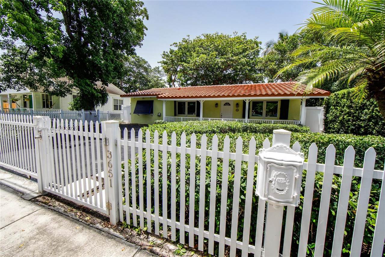 https://bt-photos.global.ssl.fastly.net/miami/1280_boomver_2_A11842265-2.jpg