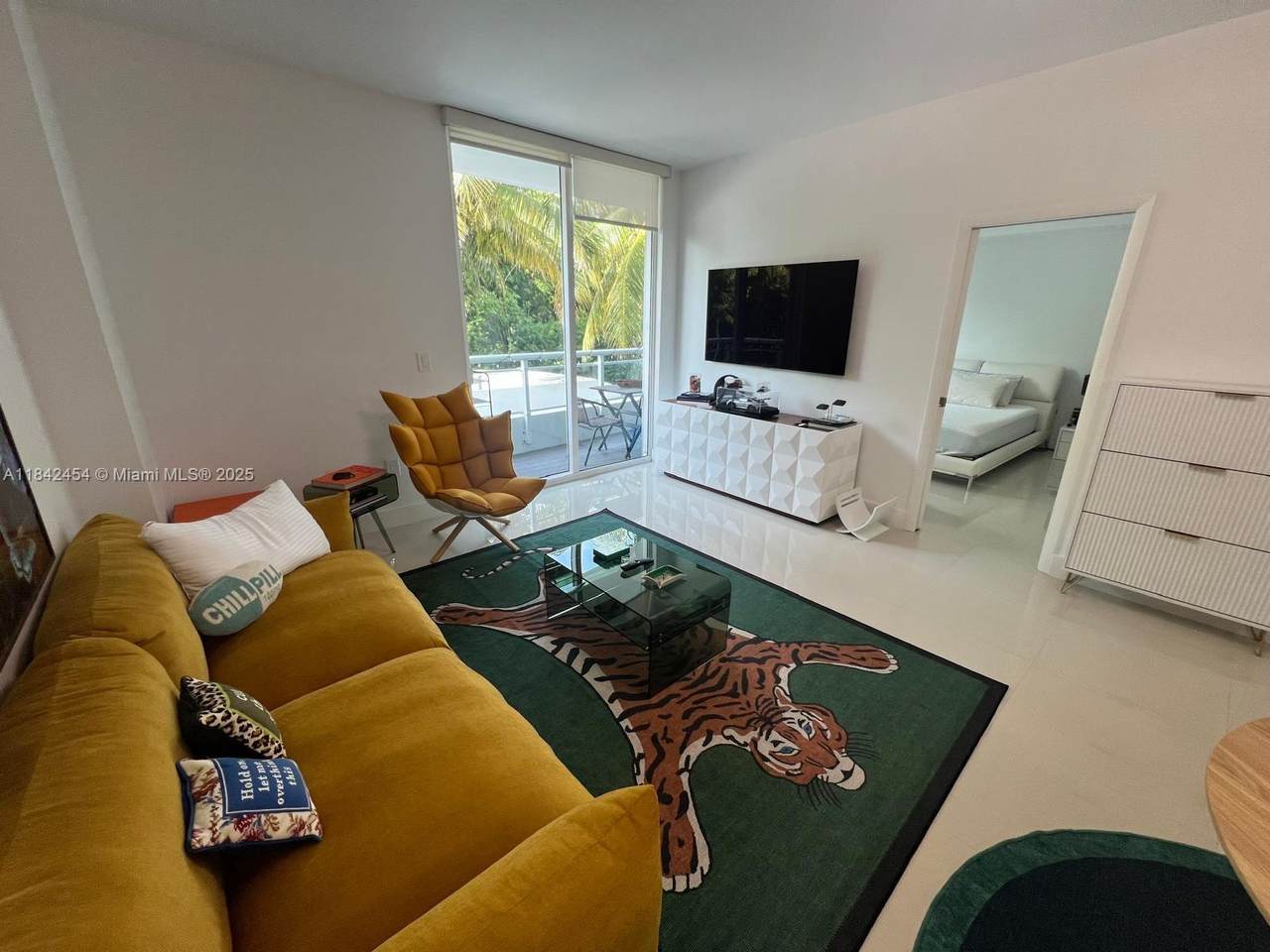 2020 Prairie Ave - Photo 1