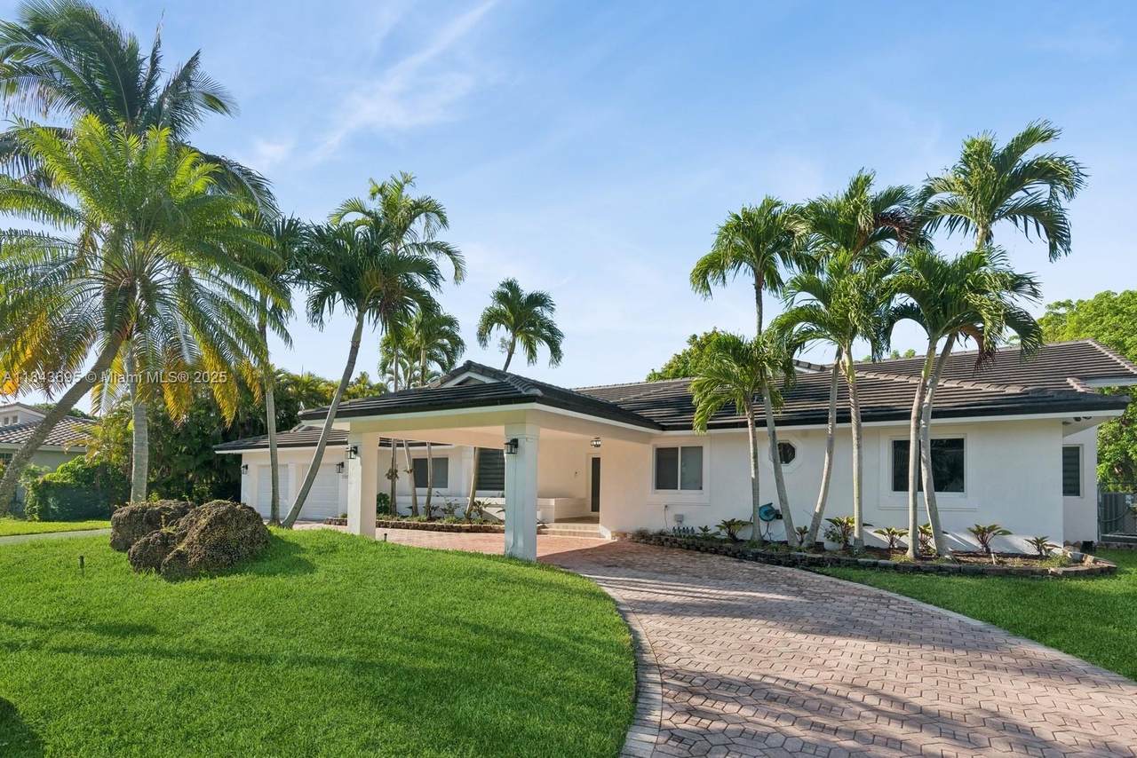 https://bt-photos.global.ssl.fastly.net/miami/1280_boomver_2_A11843695-2.jpg