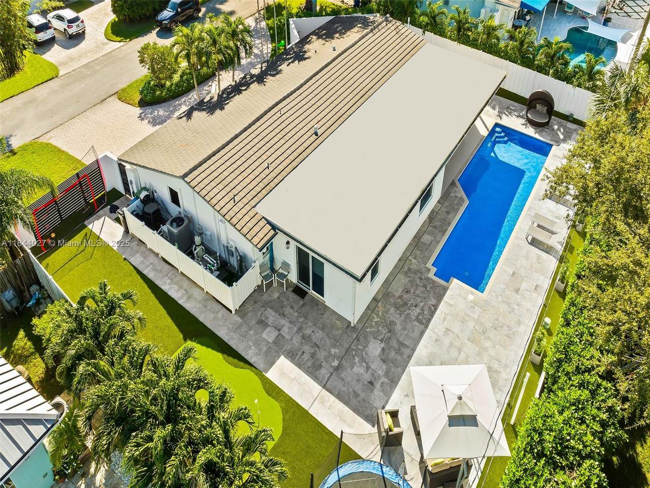 https://bt-photos.global.ssl.fastly.net/miami/1280_boomver_2_A11844027-2.jpg