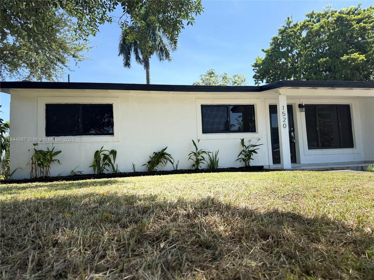 1520 15th Way - Photo 1