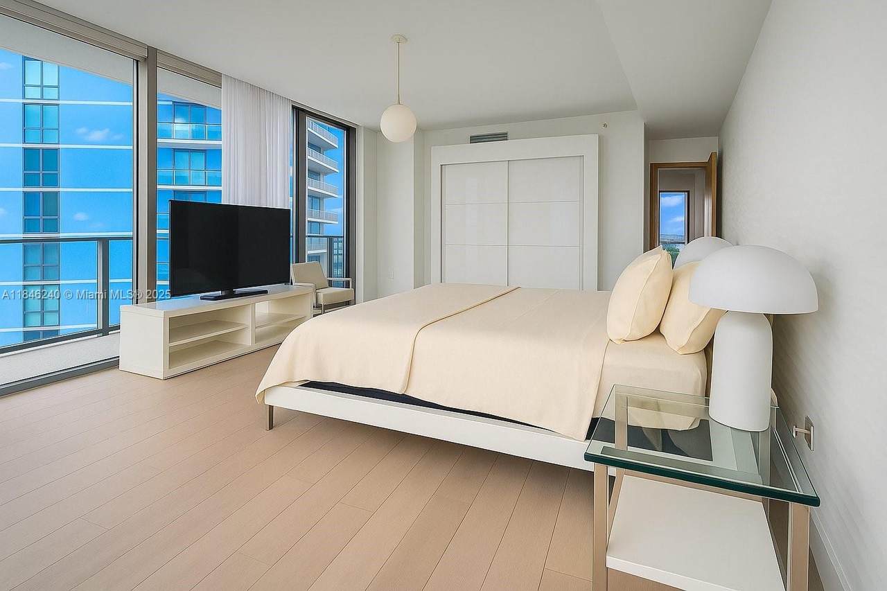 480 31st St - Photo 1