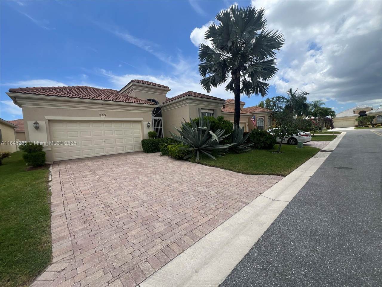 https://bt-photos.global.ssl.fastly.net/miami/1280_boomver_2_A11846265-2.jpg