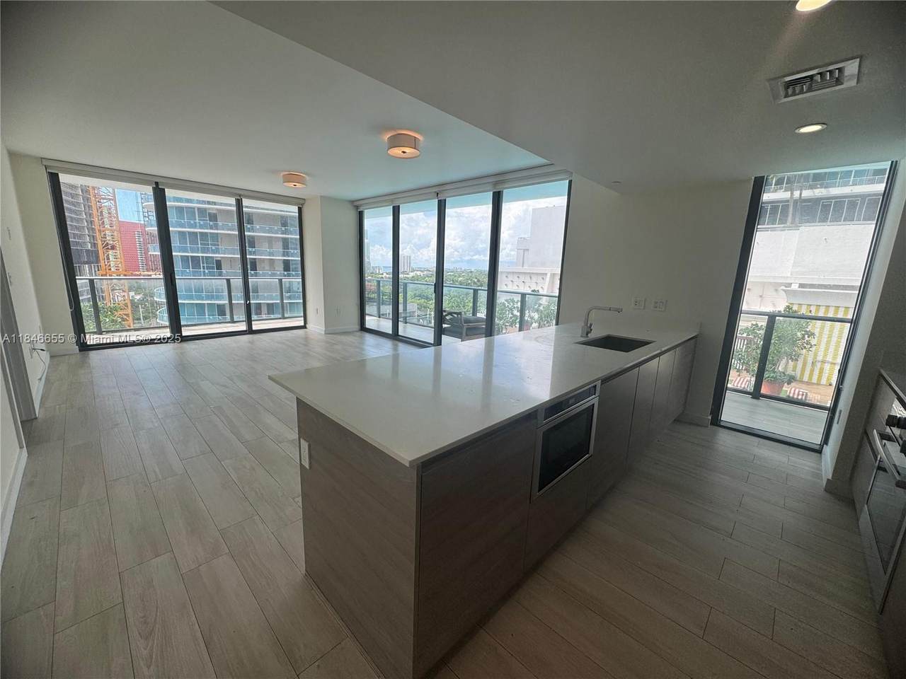 1300 Miami Ave - Photo 1