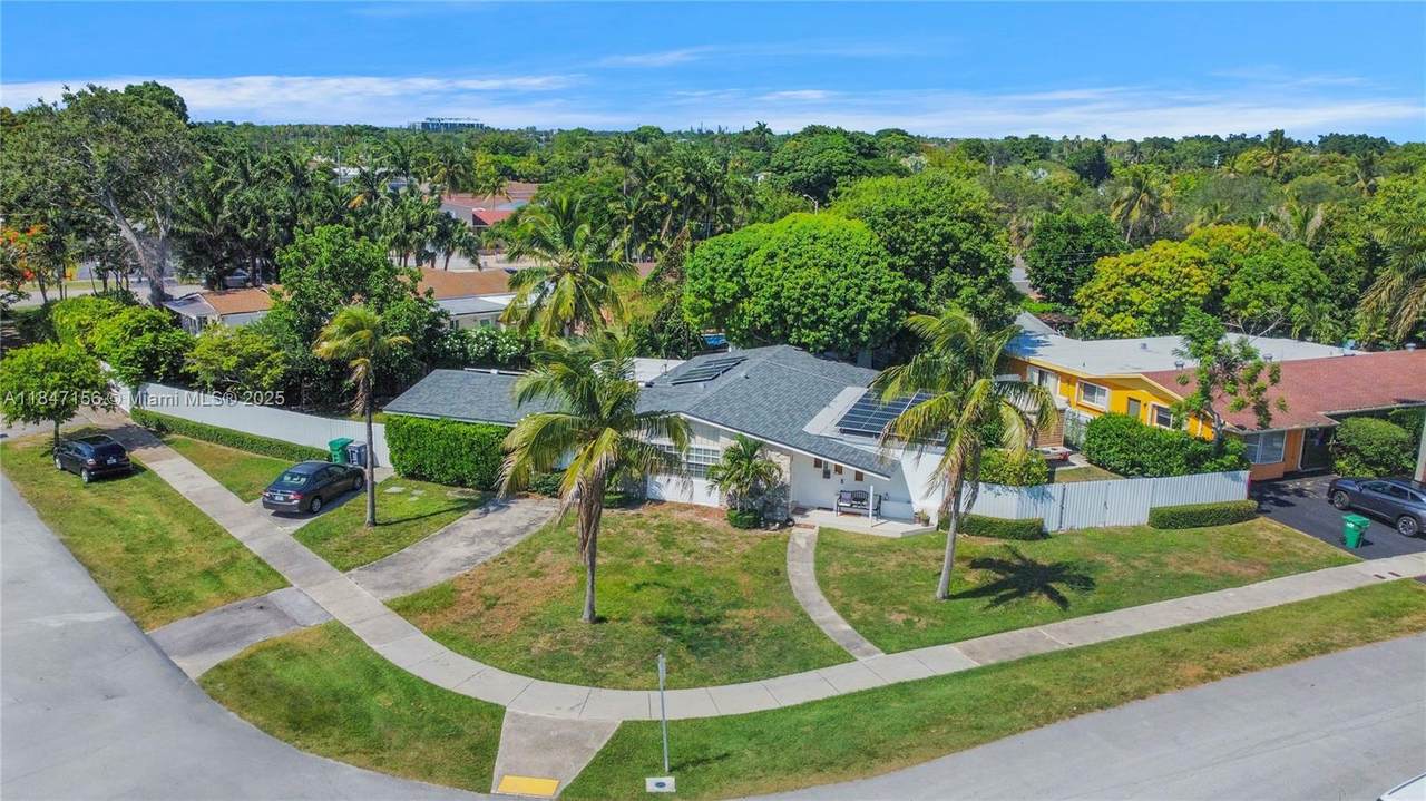 https://bt-photos.global.ssl.fastly.net/miami/1280_boomver_1_A11847156-2.jpg