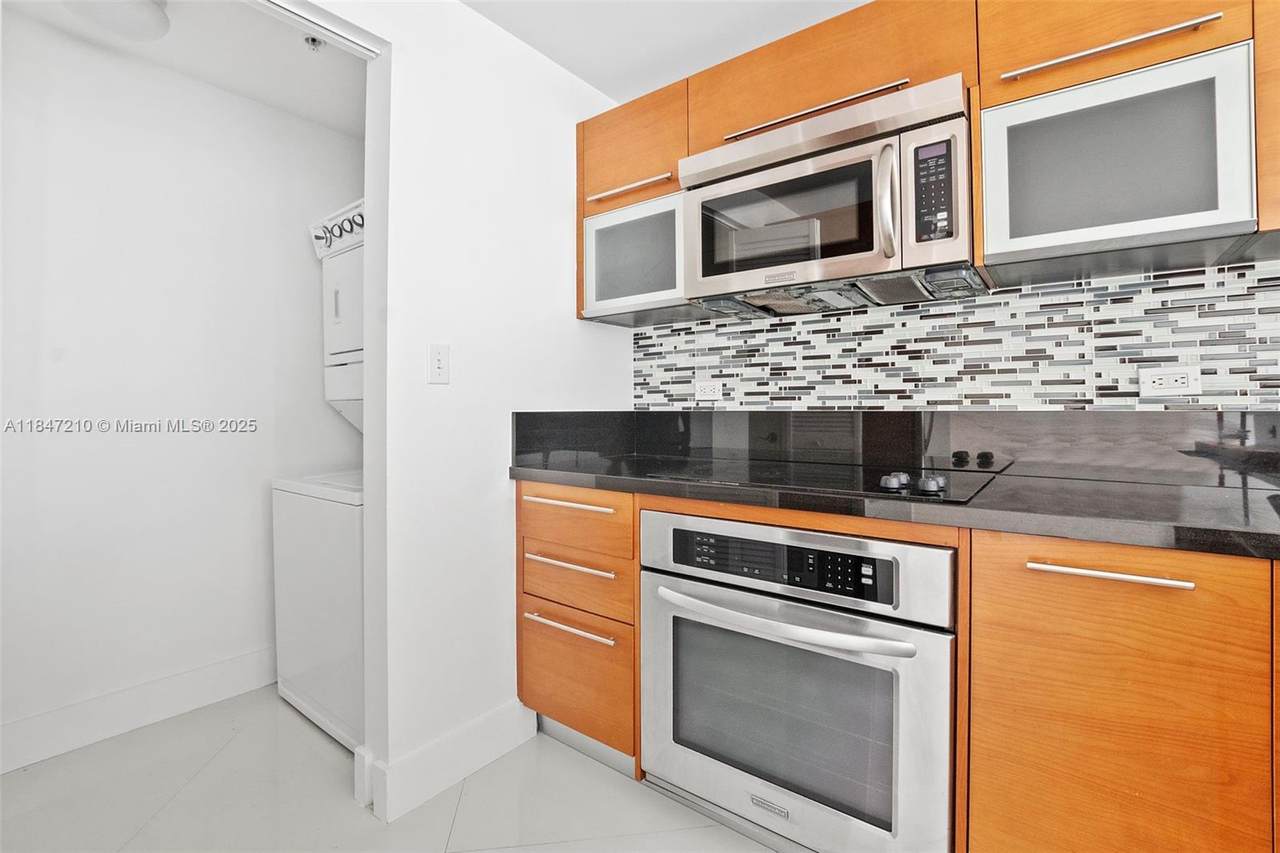 https://bt-photos.global.ssl.fastly.net/miami/1280_boomver_2_A11847210-2.jpg