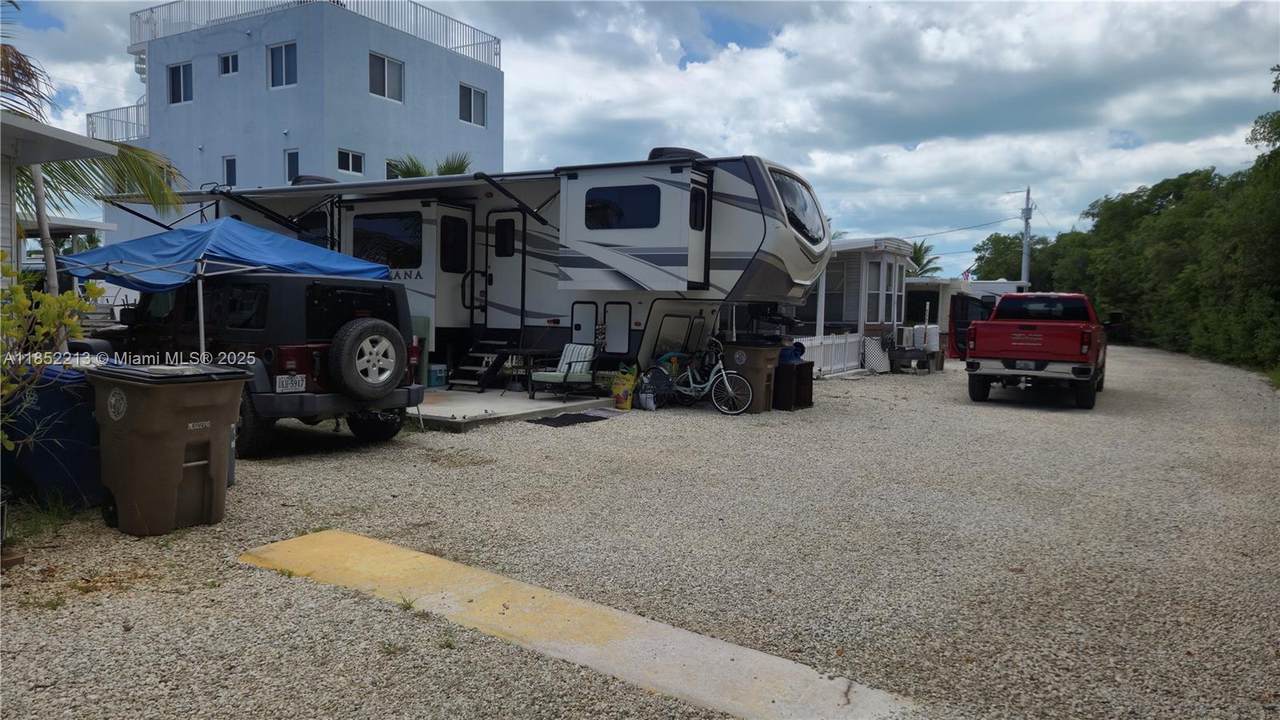 https://bt-photos.global.ssl.fastly.net/miami/1280_boomver_2_A11852213-2.jpg