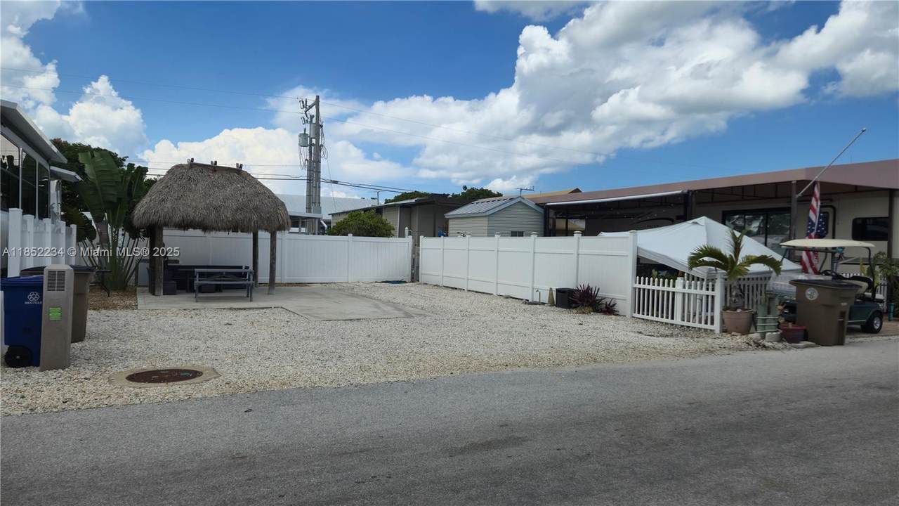 https://bt-photos.global.ssl.fastly.net/miami/1280_boomver_2_A11852234-2.jpg