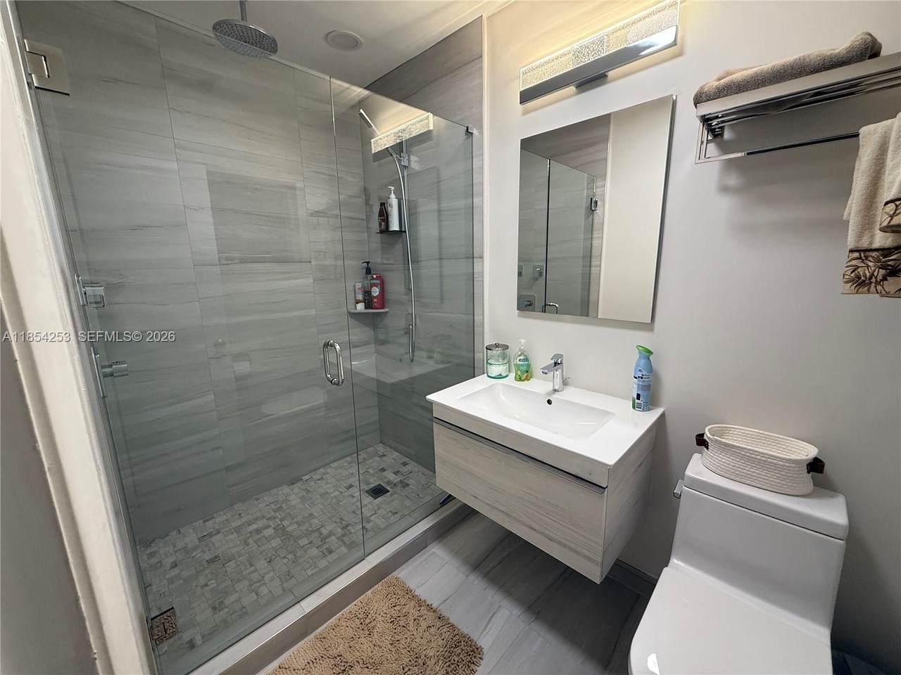 https://bt-photos.global.ssl.fastly.net/miami/1280_boomver_2_A11854253-2.jpg