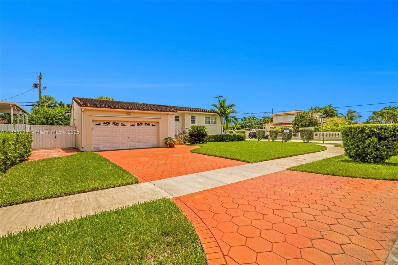 1931 83rd Ave - Photo 1