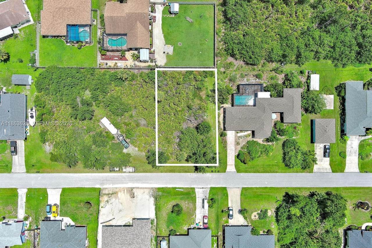 7296 Skycrest St - Photo 1