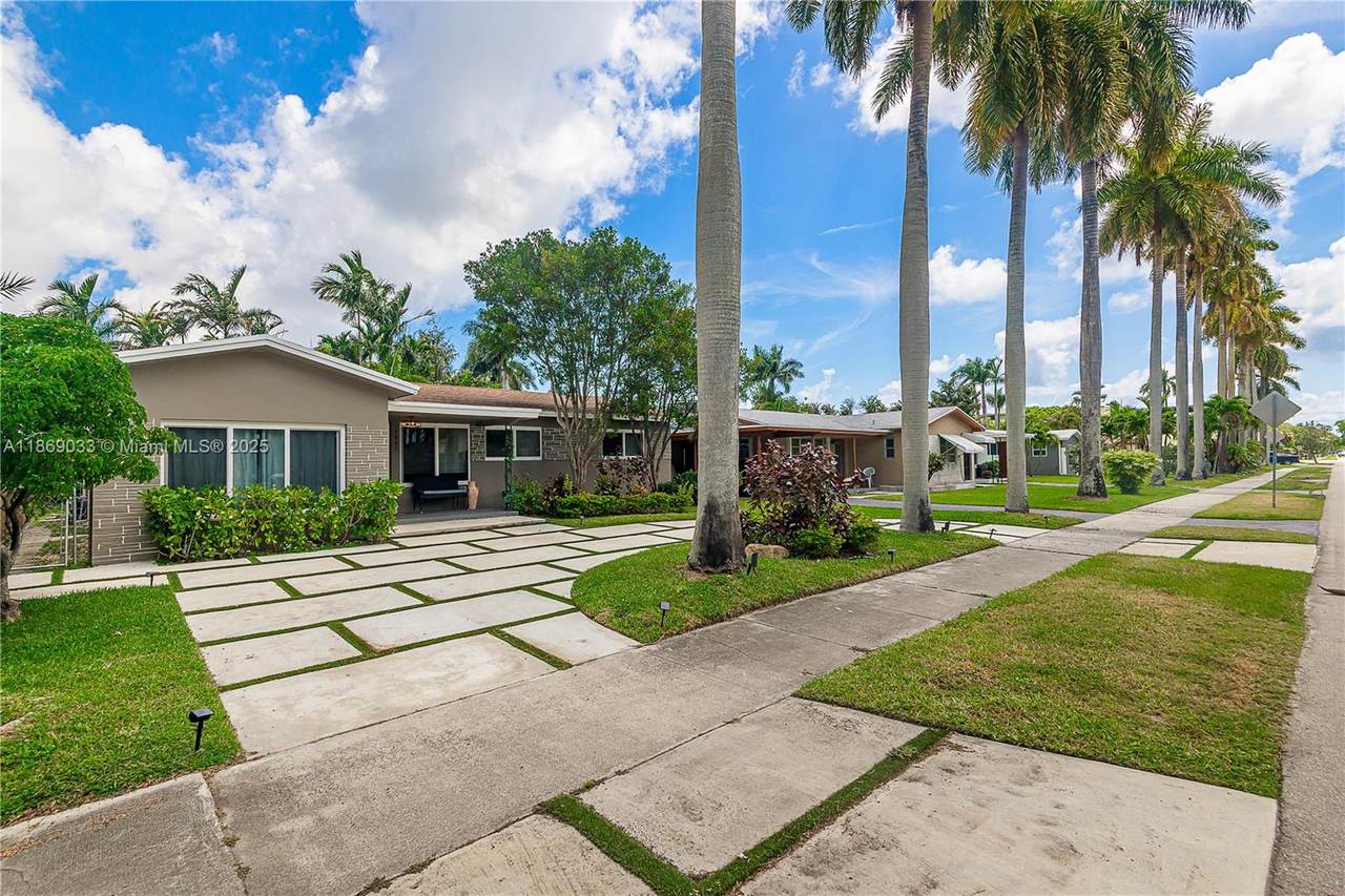 1521 Arthur St - Photo 1