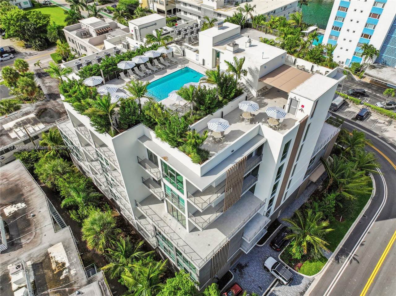 10281 Bay Harbor Dr - Photo 1