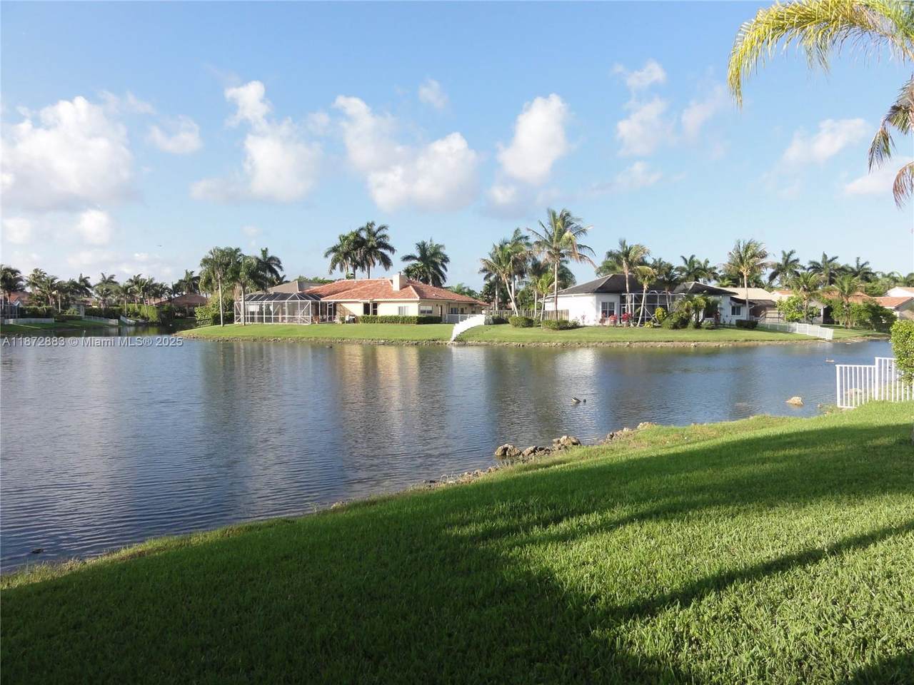 https://bt-photos.global.ssl.fastly.net/miami/1280_boomver_1_A11872883-2.jpg
