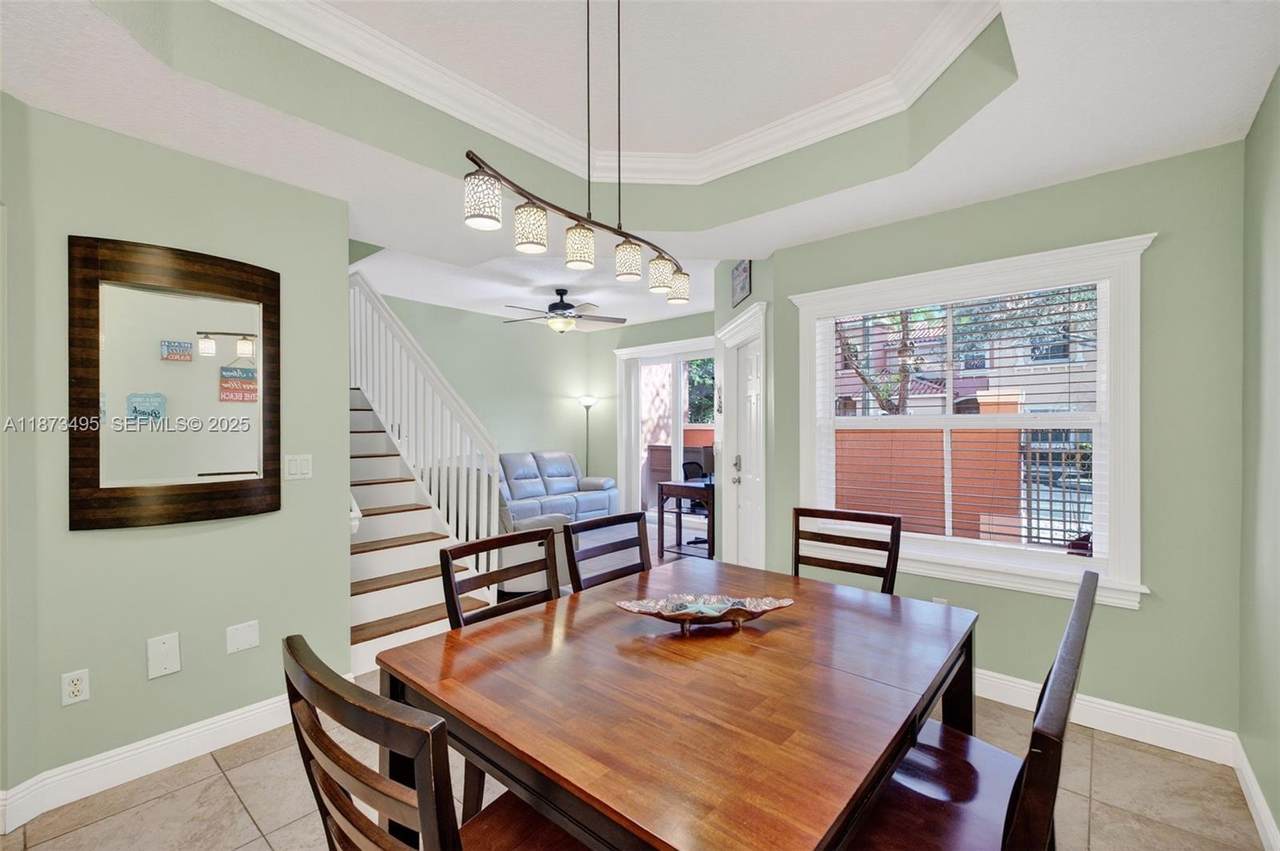 2225 Clipper Pl - Photo 1