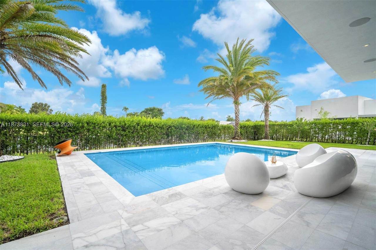https://bt-photos.global.ssl.fastly.net/miami/1280_boomver_2_A11873831-2.jpg