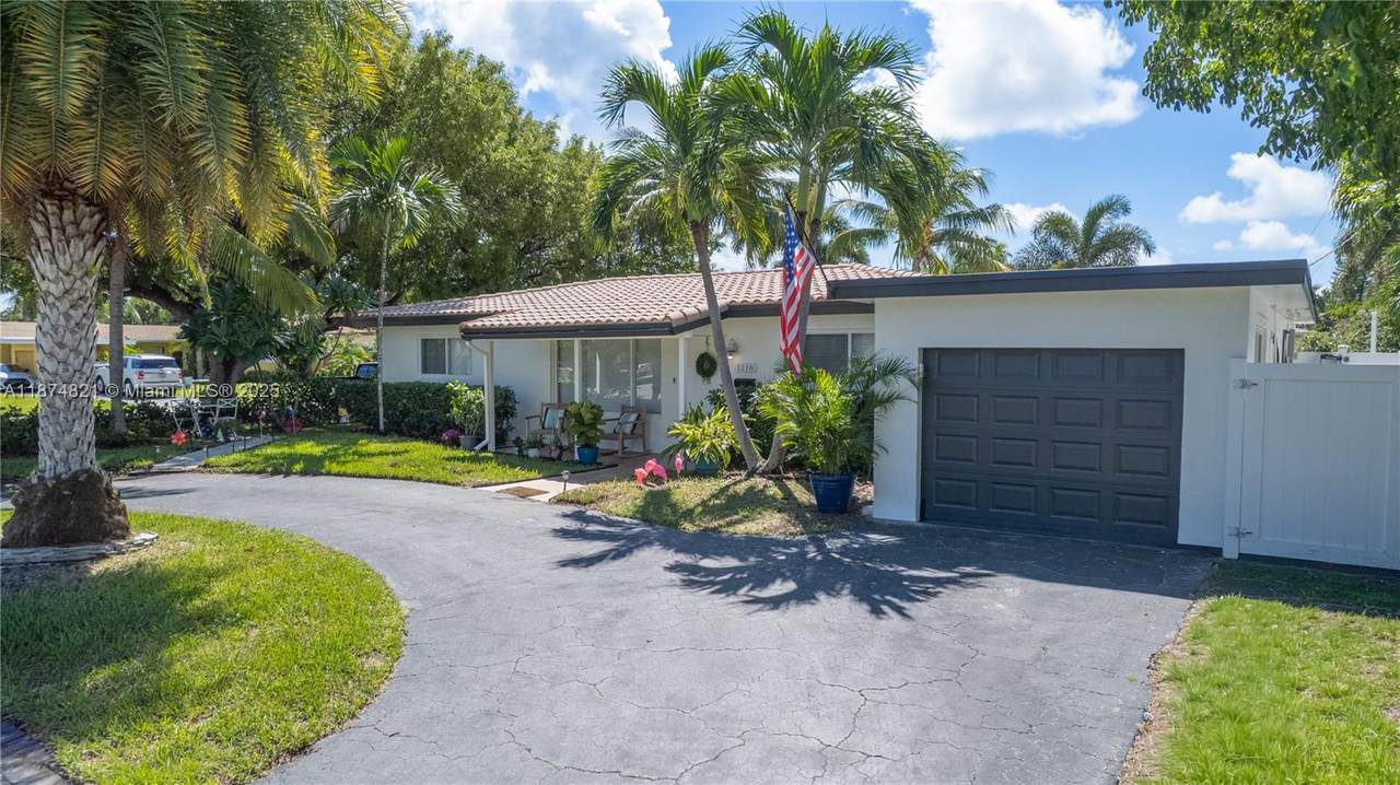 1116 13th Ct - Photo 1