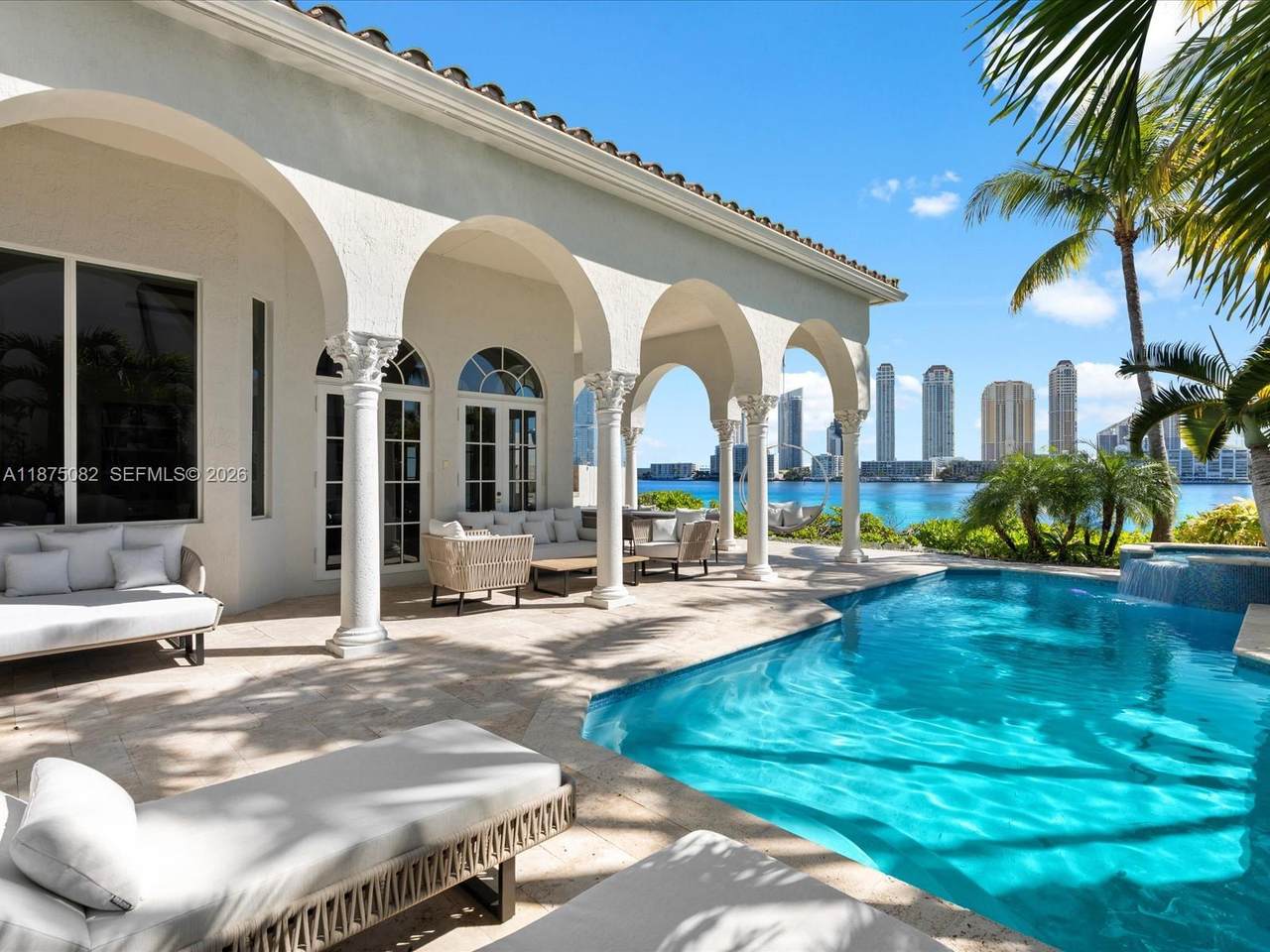 https://bt-photos.global.ssl.fastly.net/miami/1280_boomver_2_A11875082-2.jpg