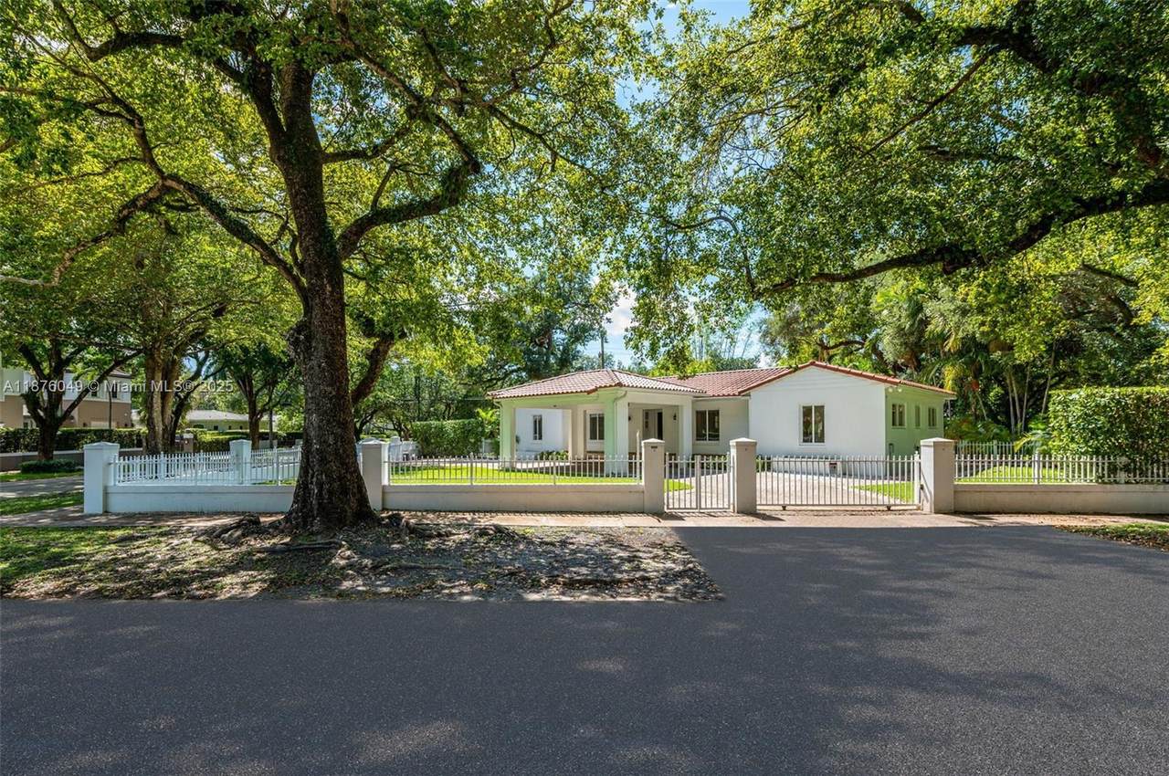 1820 Ferdinand St - Photo 1