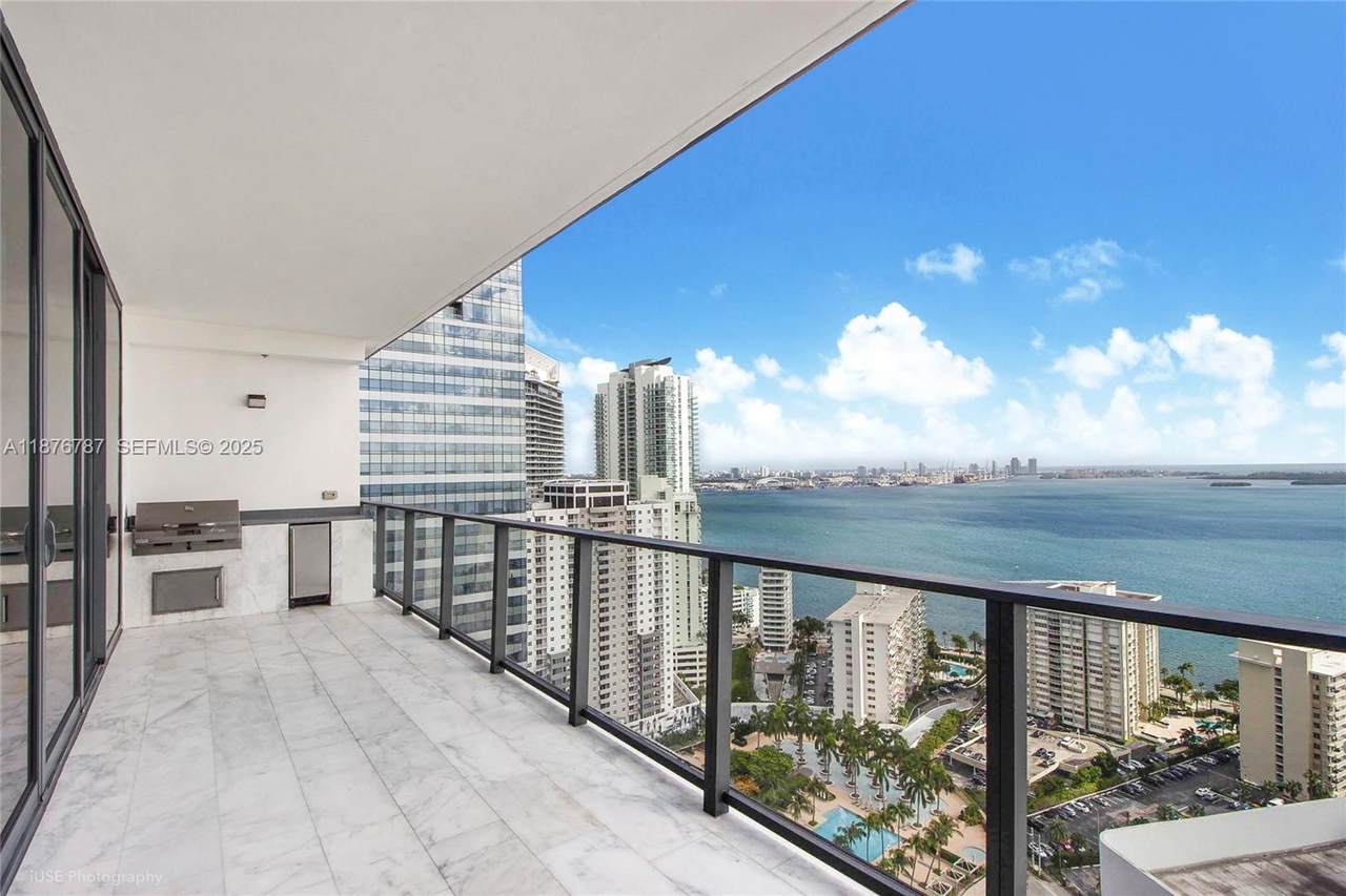 https://bt-photos.global.ssl.fastly.net/miami/1280_boomver_2_A11876787-2.jpg