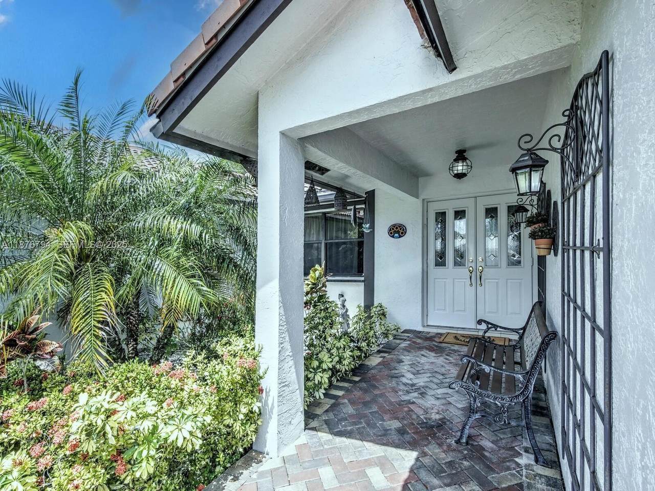 https://bt-photos.global.ssl.fastly.net/miami/1280_boomver_2_A11876794-2.jpg