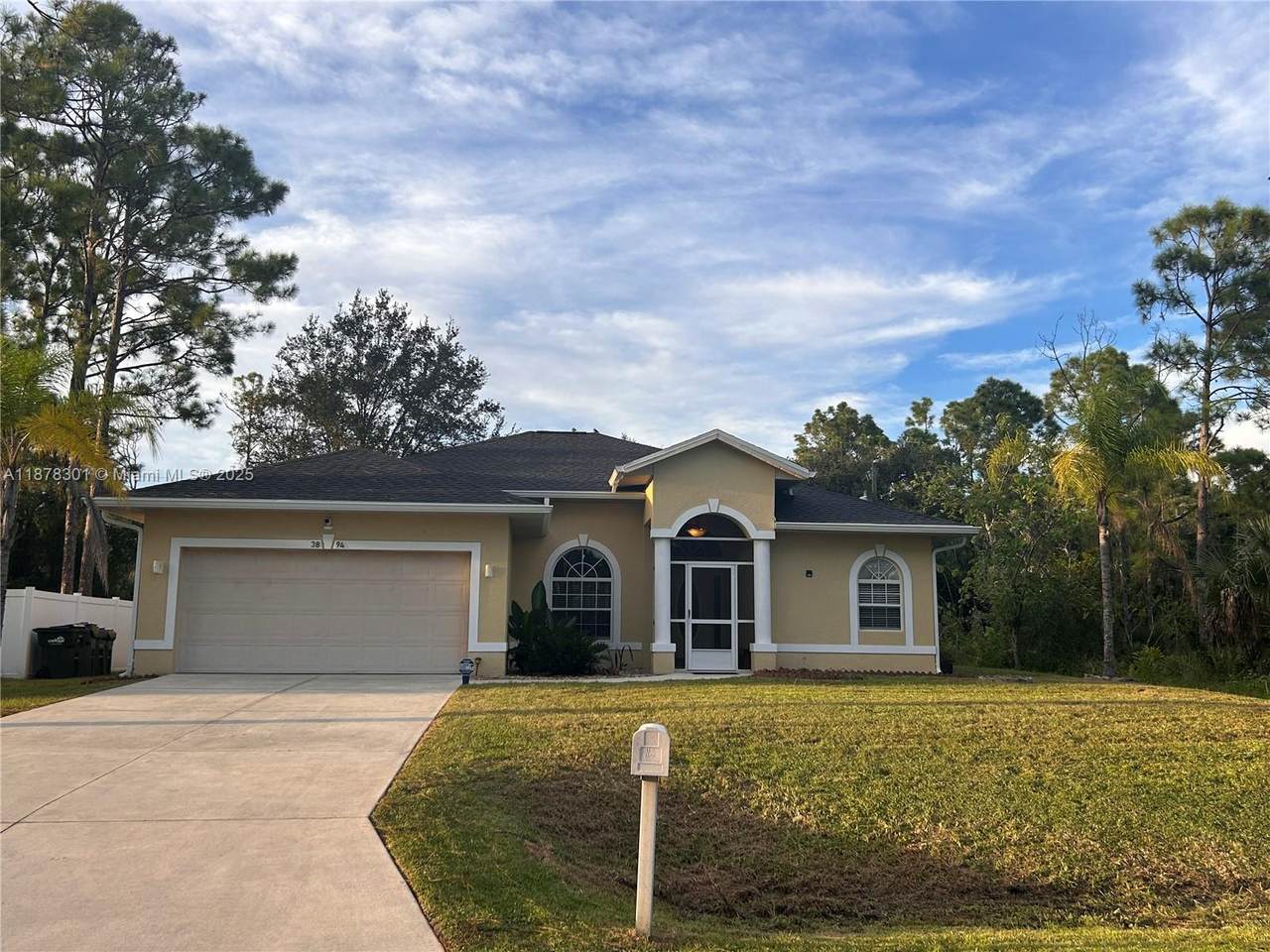 3894 Roderigo - Photo 1