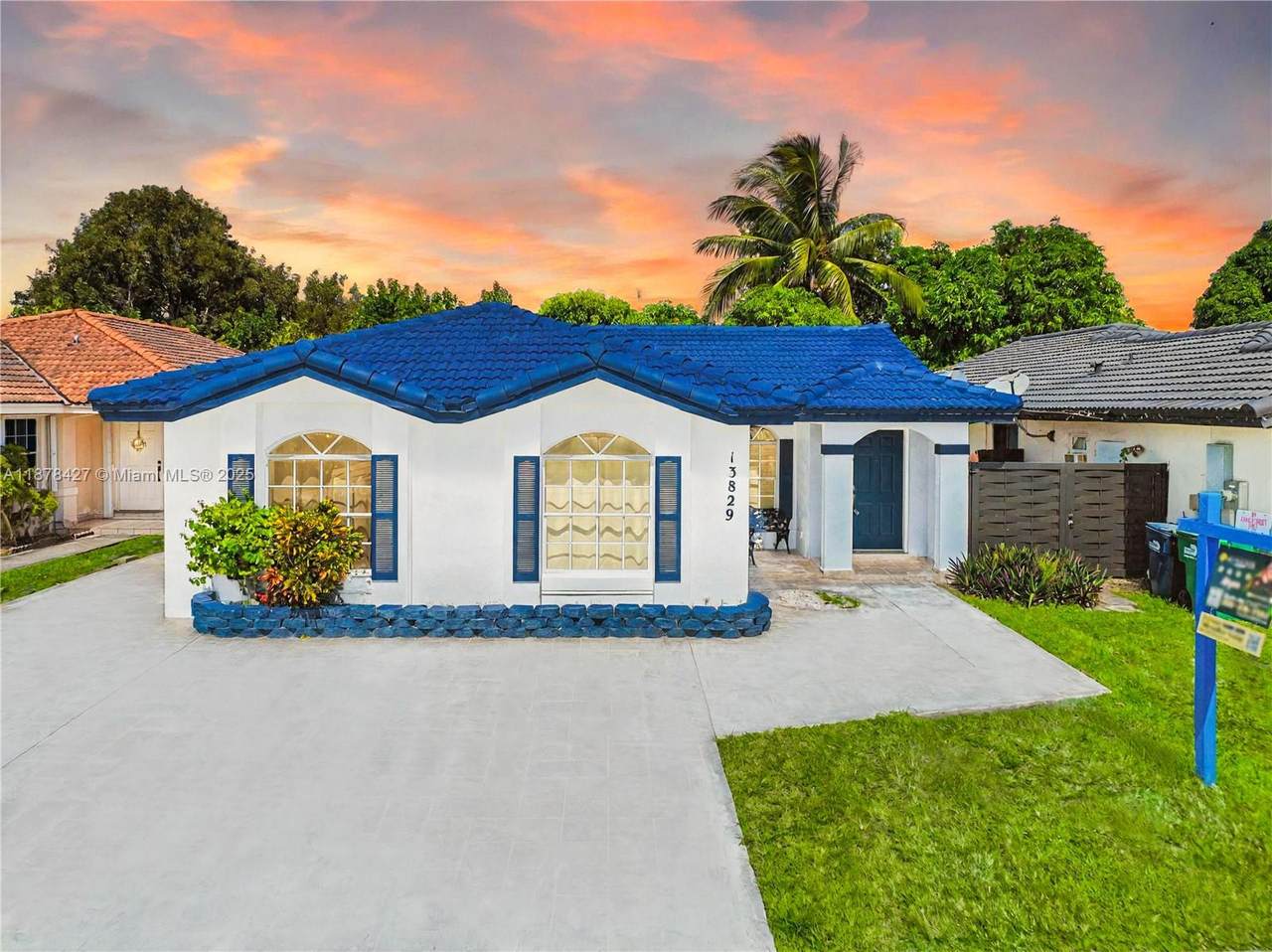 13829 157th Ter - Photo 1