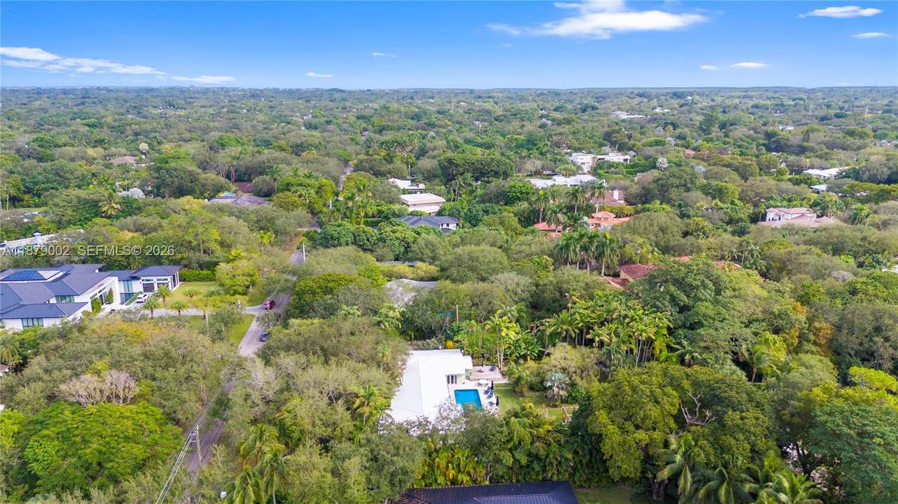https://bt-photos.global.ssl.fastly.net/miami/1280_boomver_3_A11879002-2.jpg