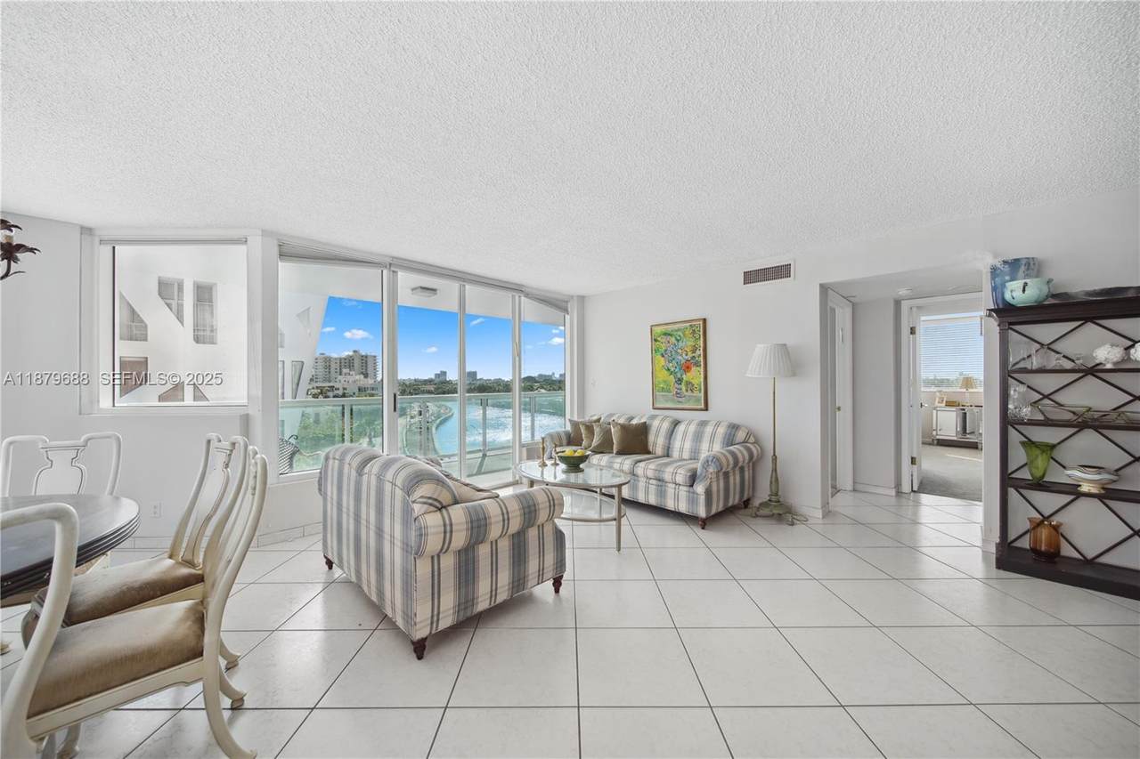 https://bt-photos.global.ssl.fastly.net/miami/1280_boomver_5_A11879688-2.jpg