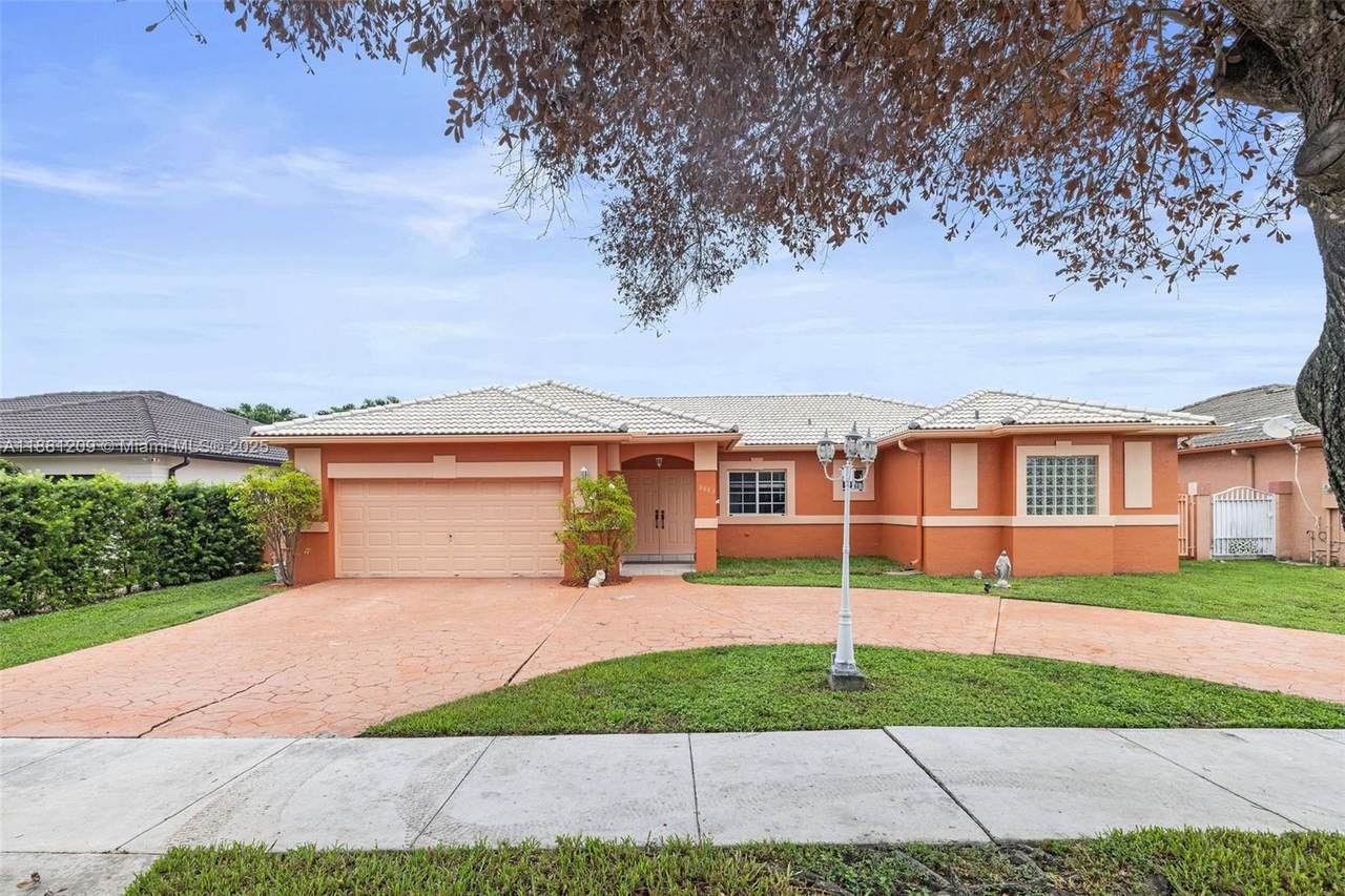 8883 174th Ter - Photo 1