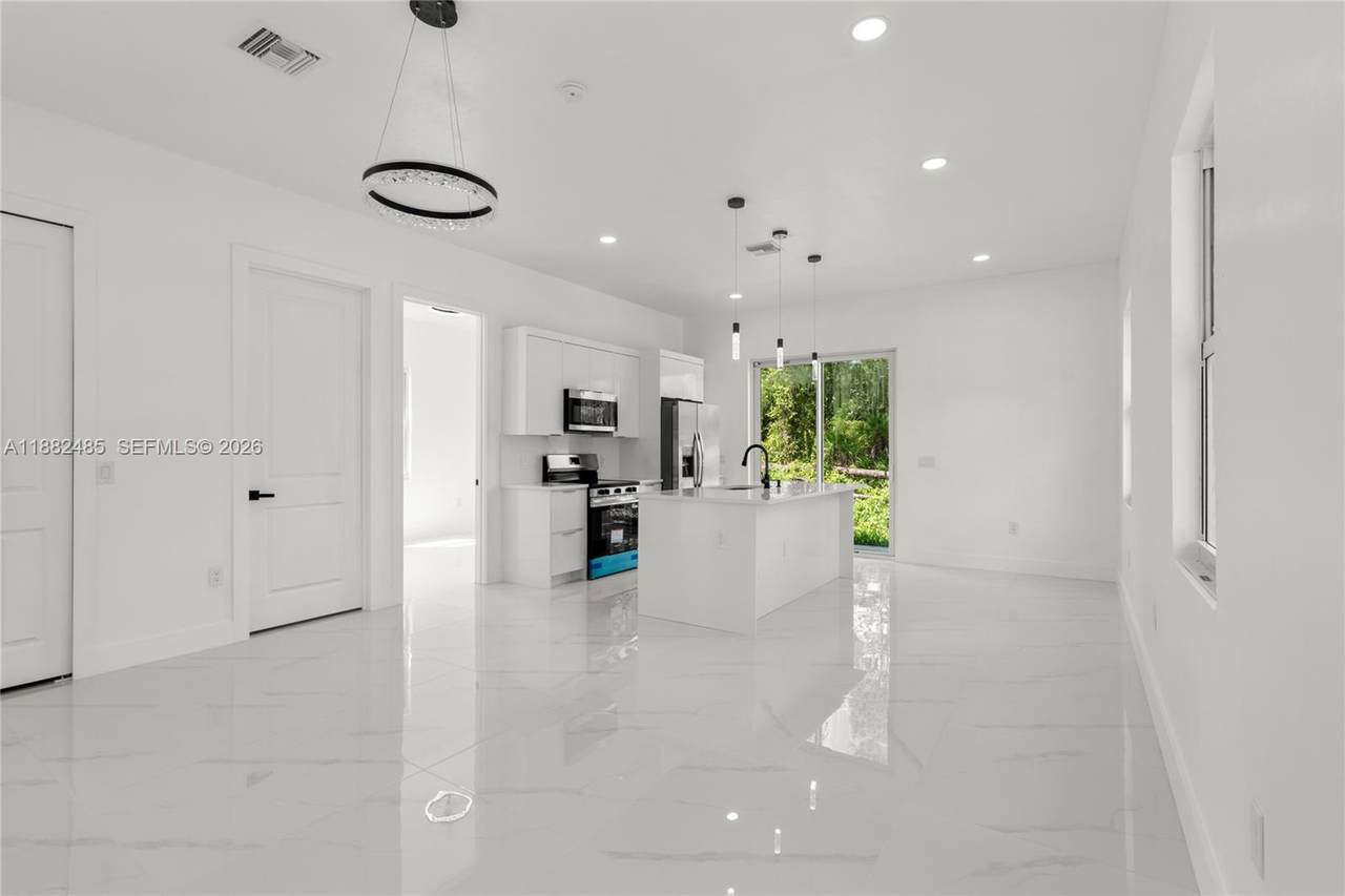 https://bt-photos.global.ssl.fastly.net/miami/1280_boomver_2_A11882485-2.jpg