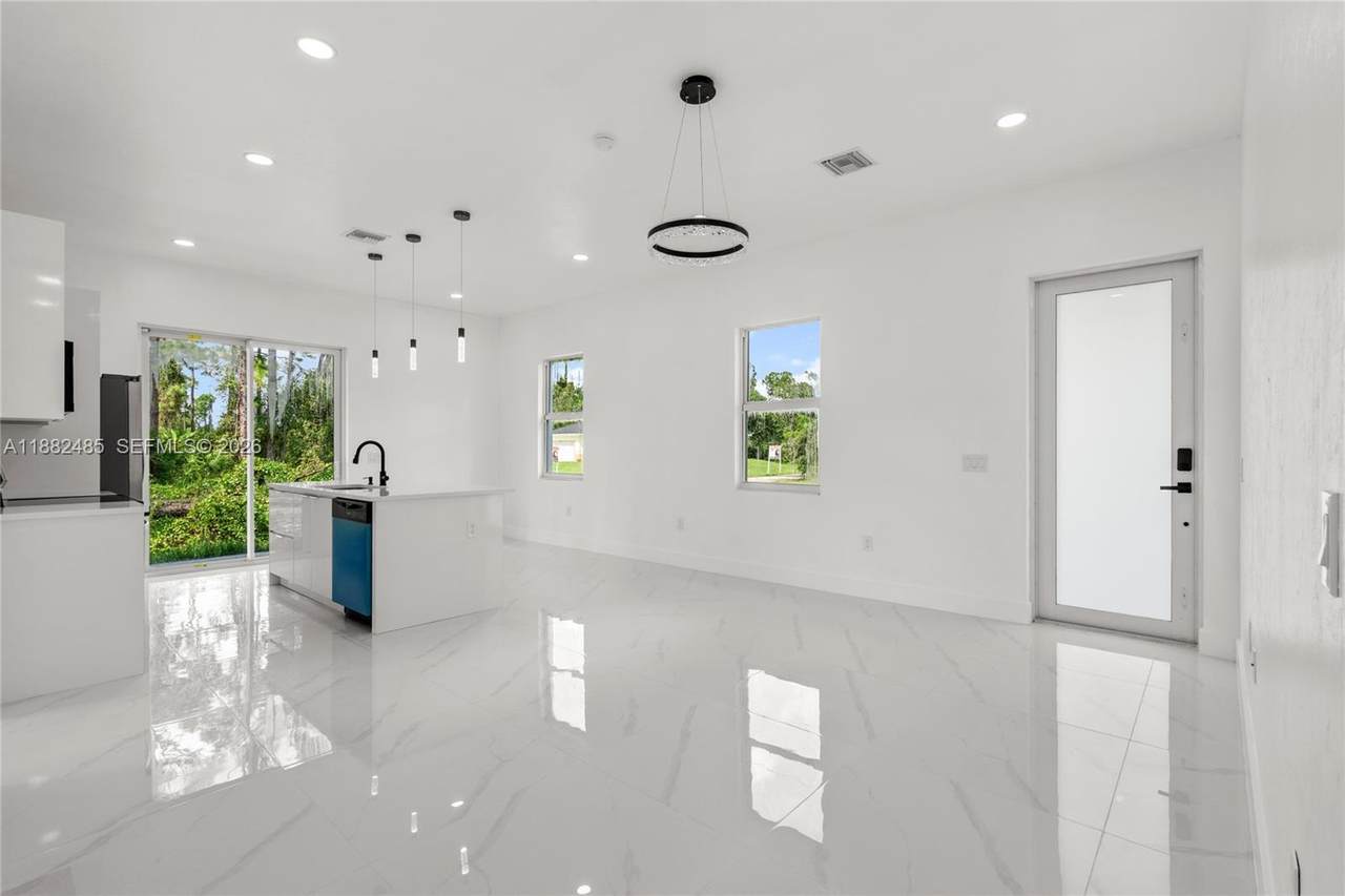 https://bt-photos.global.ssl.fastly.net/miami/1280_boomver_2_A11882485-2.jpg