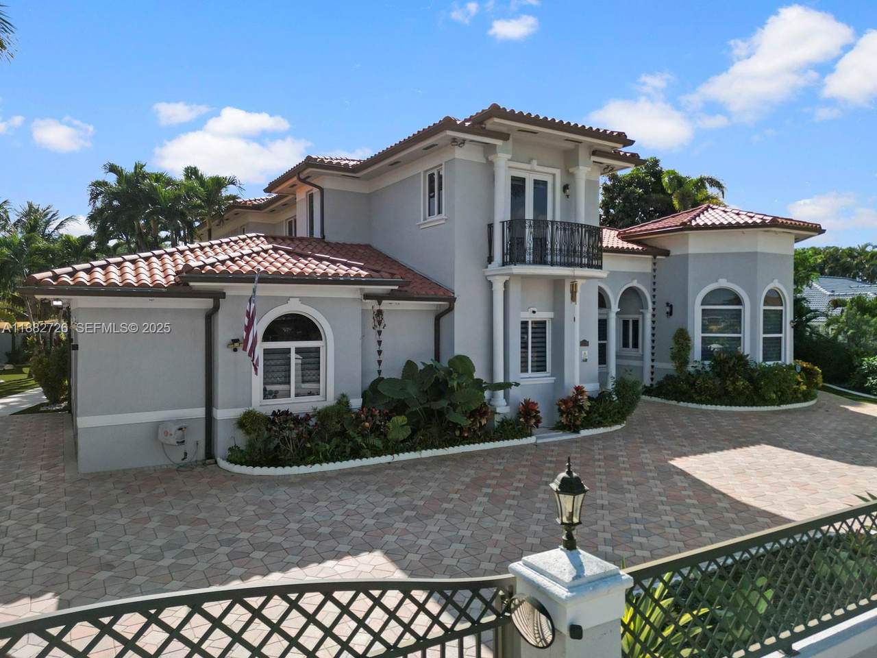https://bt-photos.global.ssl.fastly.net/miami/1280_boomver_2_A11882726-2.jpg