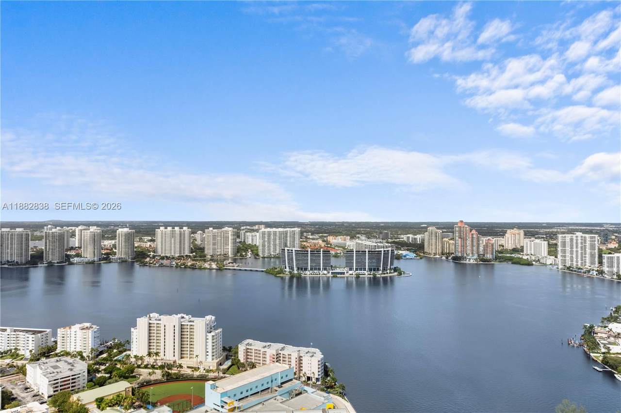 18201 Collins Ave - Photo 1