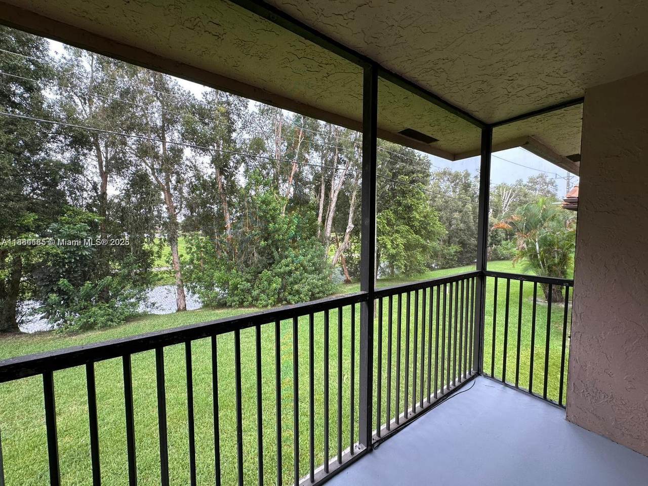 10453 11th St - Photo 1