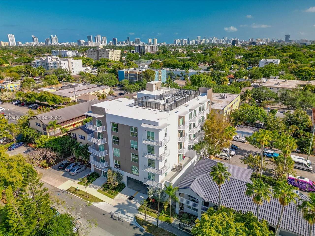 https://bt-photos.global.ssl.fastly.net/miami/1280_boomver_2_A11885333-2.jpg