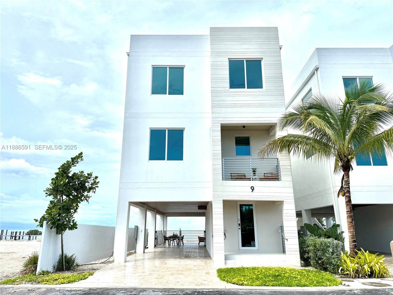 990 41st Gulf Street 9 - Photo 1
