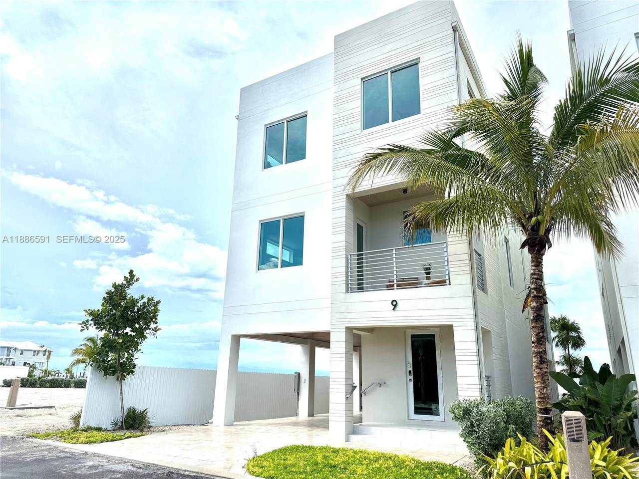 https://bt-photos.global.ssl.fastly.net/miami/1280_boomver_2_A11886591-2.jpg
