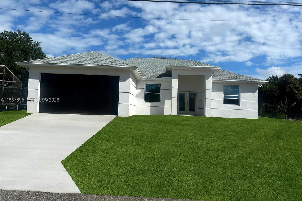 2524 Lakeview Dr - Photo 1