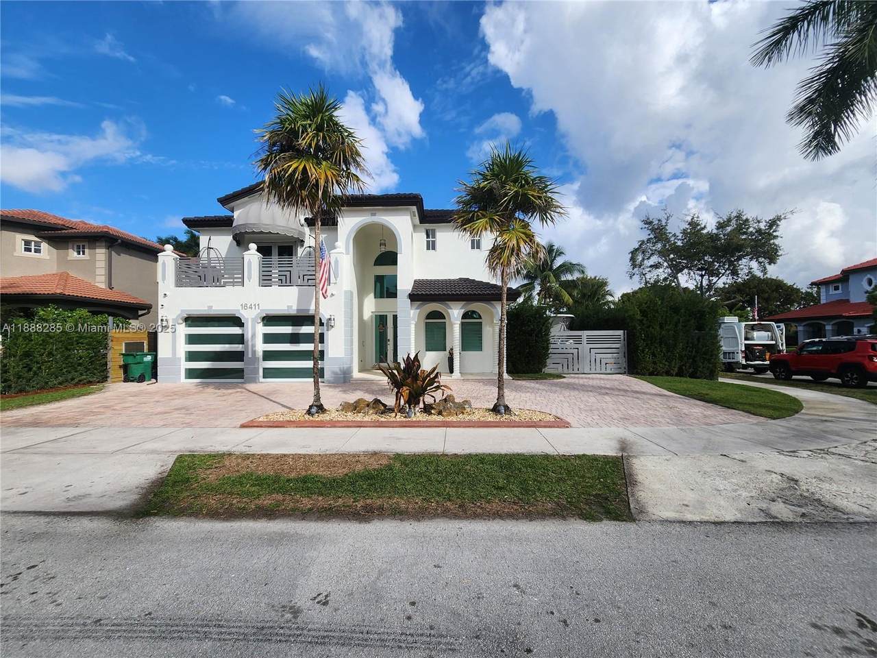 https://bt-photos.global.ssl.fastly.net/miami/1280_boomver_2_A11888285-2.jpg