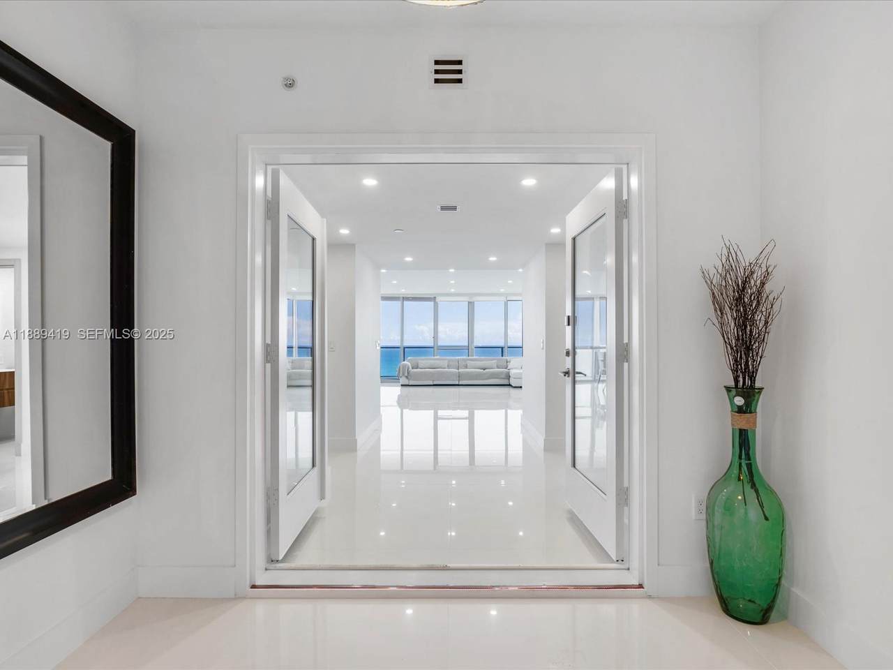 https://bt-photos.global.ssl.fastly.net/miami/1280_boomver_2_A11889419-2.jpg