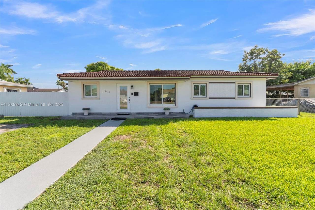 15265 100th Ct - Photo 1