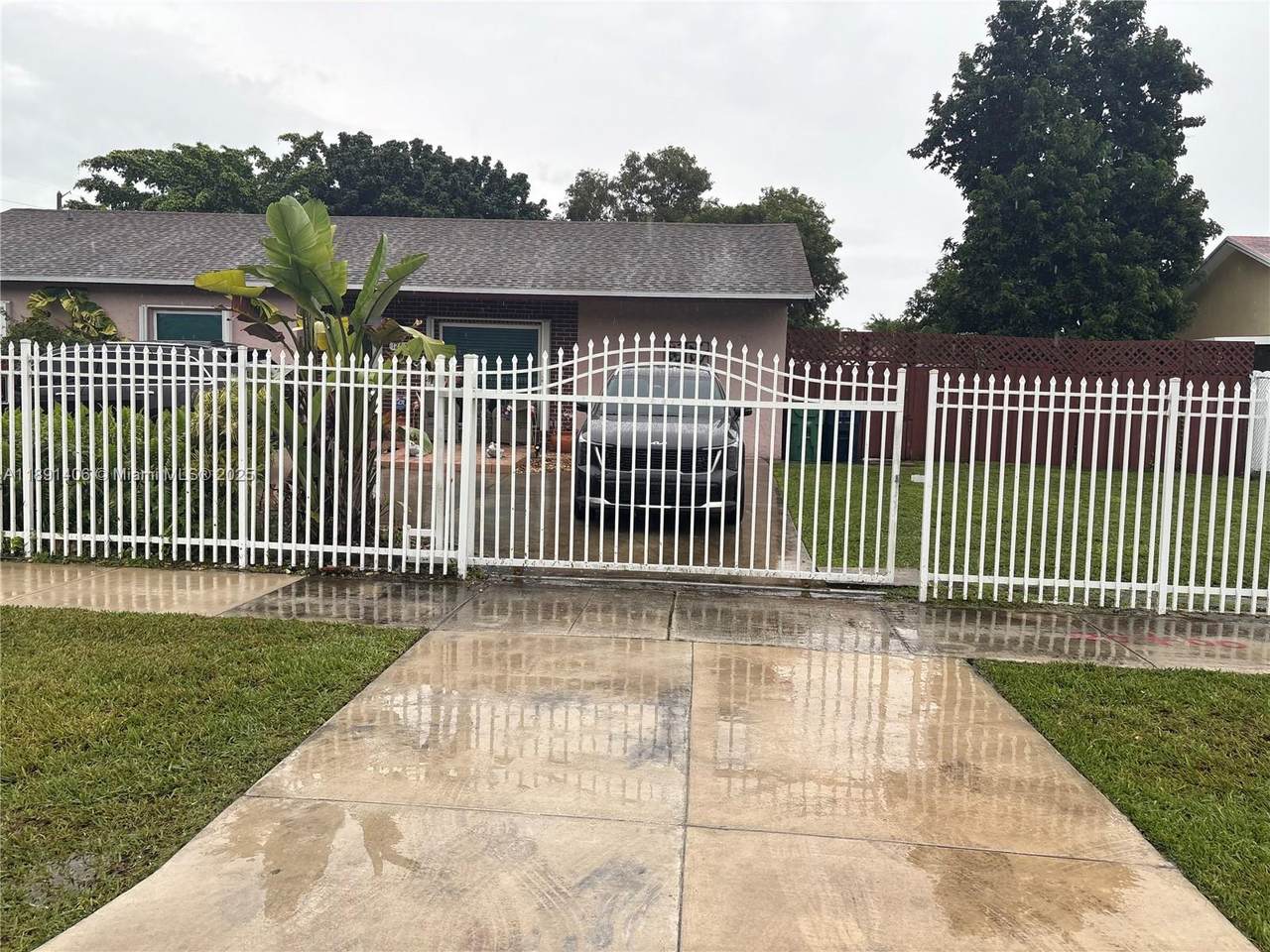 12601 268th St - Photo 1