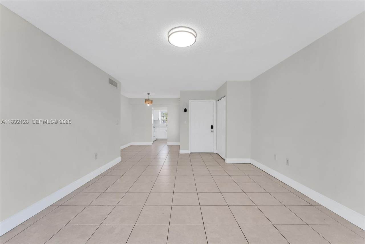 https://bt-photos.global.ssl.fastly.net/miami/1280_boomver_2_A11892128-2.jpg