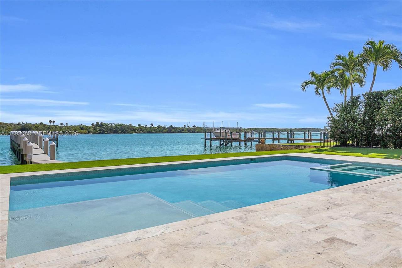 https://bt-photos.global.ssl.fastly.net/miami/1280_boomver_3_A11893668-2.jpg